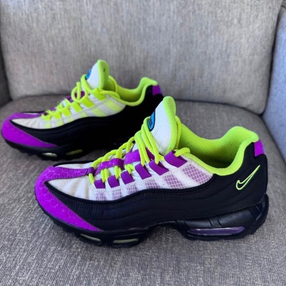 Nike Air Max - Custom Color Design - Picture 1 of 4
